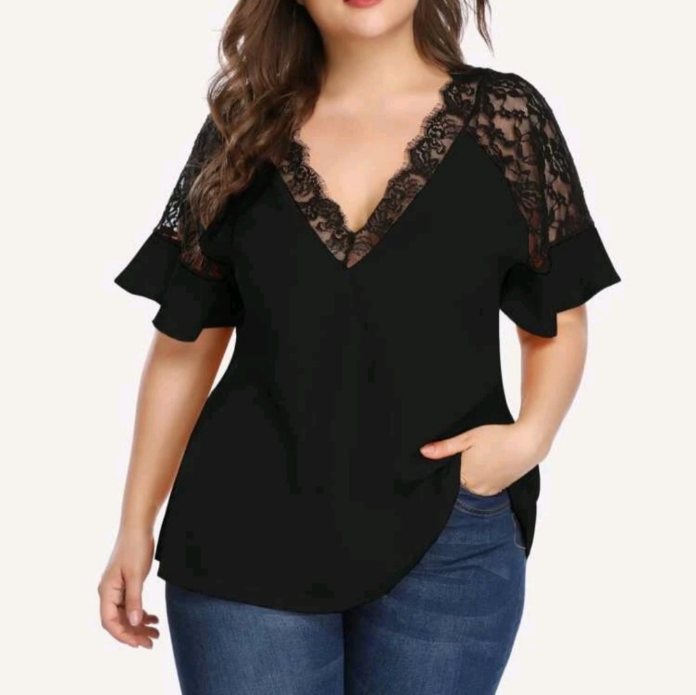 Elegant Flounce Sleeve Blouse!! 🖤